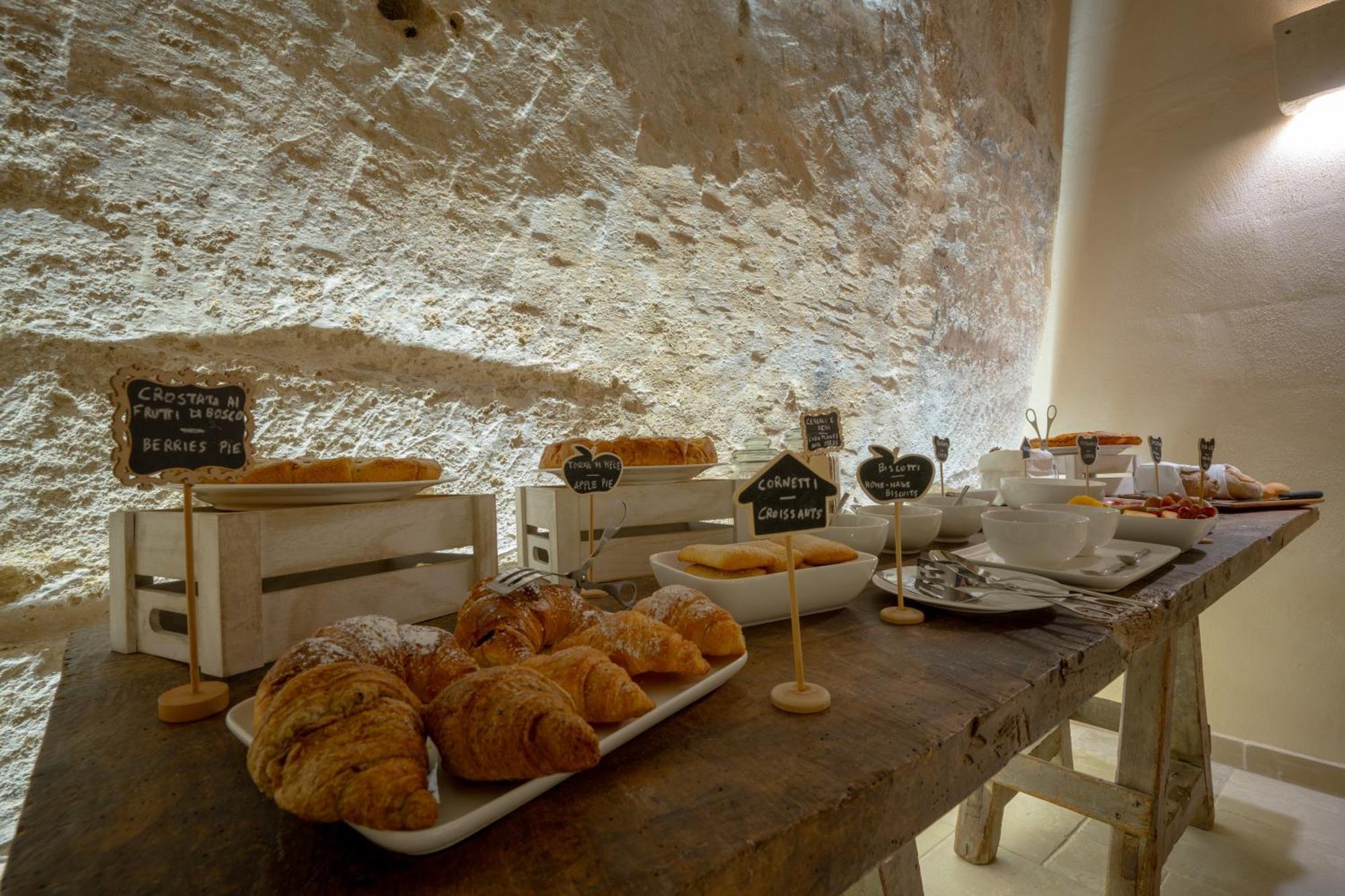 Tufo Bianco Relais Bed & Breakfast Massafra Eksteriør bilde